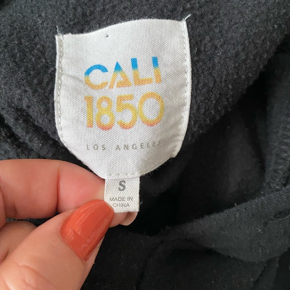 Cali 1850 Los Angeles Cropped Hoodie Sweatshirt and skirt Butterfly embroidery - Picture 10 of 14